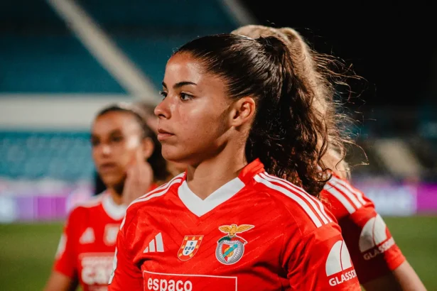 Clarinha, Benfica