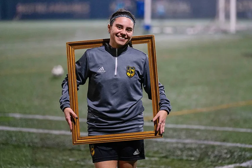 Íris Guimarães, Lourosa